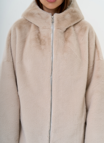 Женская шуба из экомеха с капюшоном