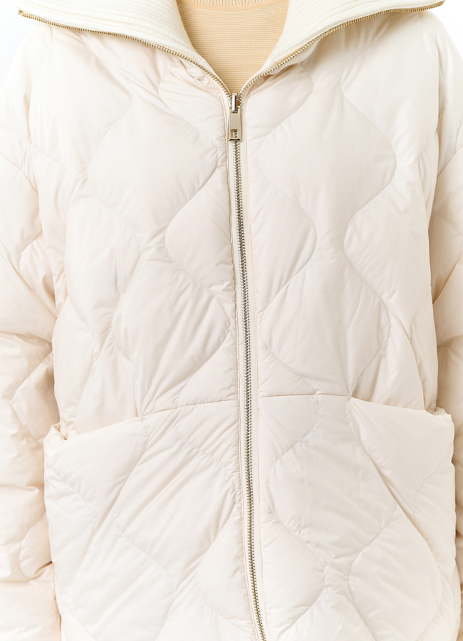 Женская двухсторонняя куртка с высоким воротником модель № 32664 универмаг малина