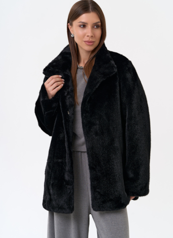 Женская шуба из эко меха в черном цвете