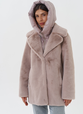 Женский пуховик из эко меха с манишкой