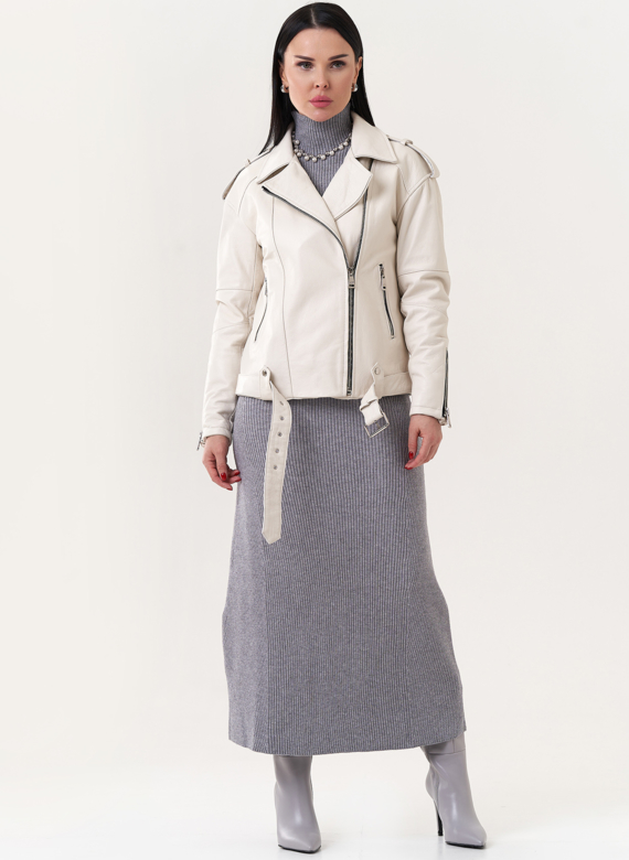 Светлая кожаная куртка "косуха"