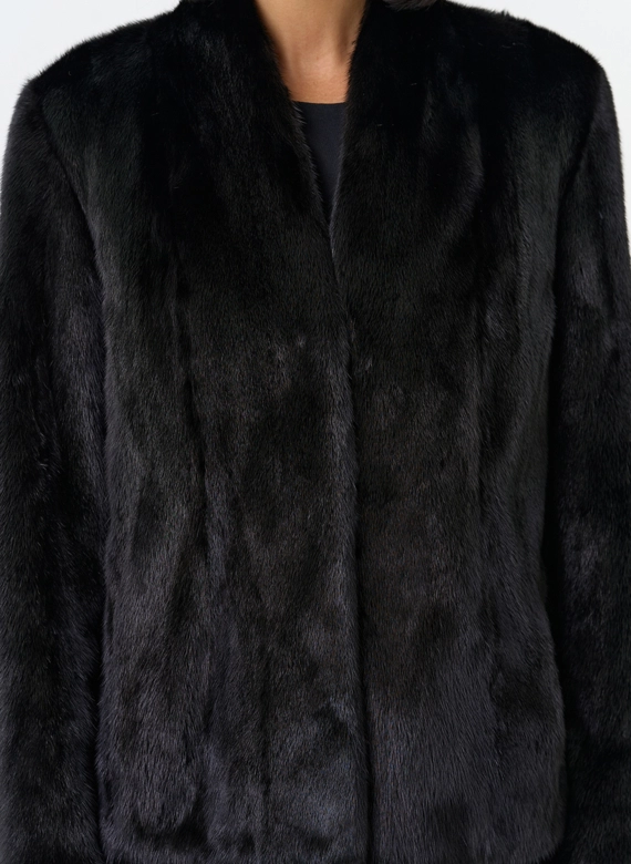 Укороченная шуба из меха норки 