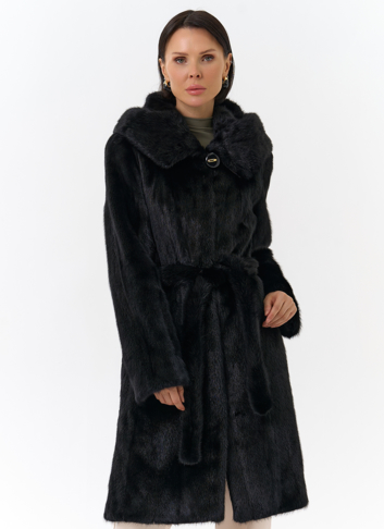 Шуба из норки черного цвета с капюшоном 