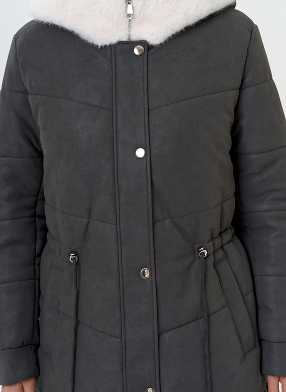 Женское пальто из эко кожи с капюшоном