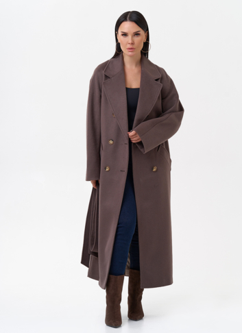 Длинное двубортное пальто с английским воротником