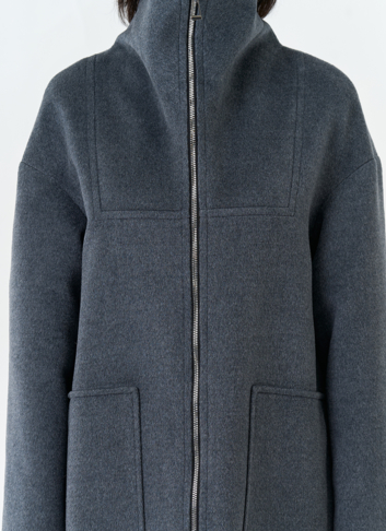 Женское длинное пальто с воротником стойкой