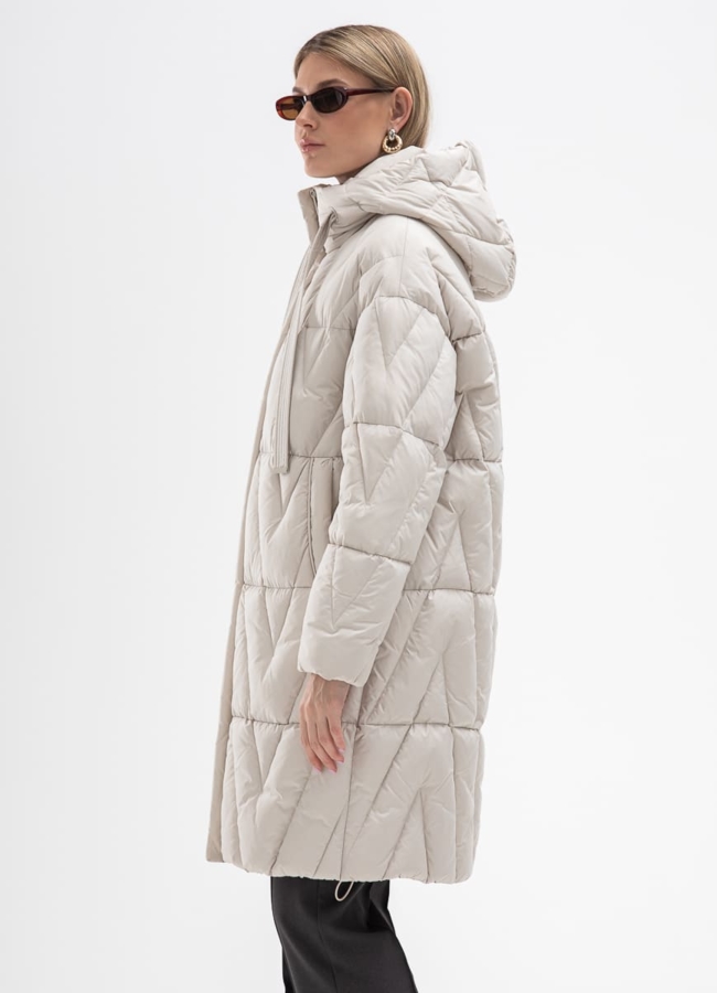Женский светлый пуховик с капюшоном модель № 31136 в рассрочку