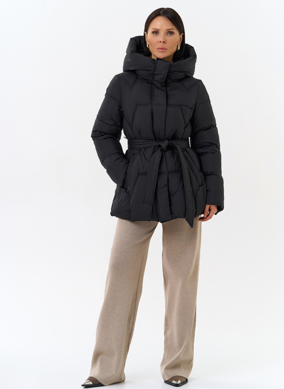 Женский пуховик с поясом
