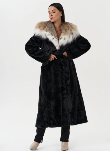Норковая шуба с капюшоном из меха рыси