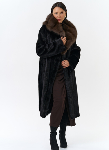 Шуба из норки с капюшоном 