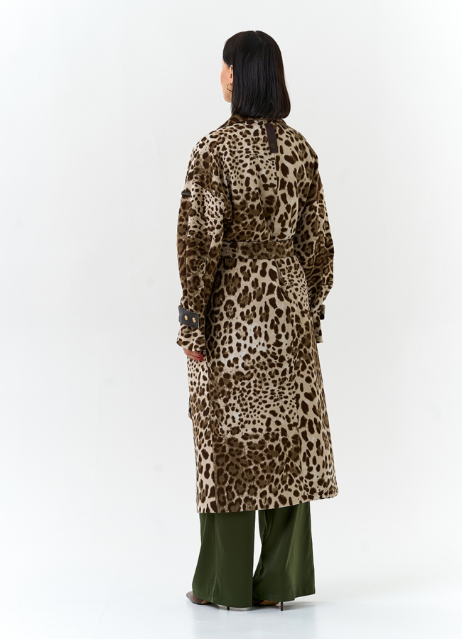 фото Женское пальто с анималистическим принтом модель № 32555