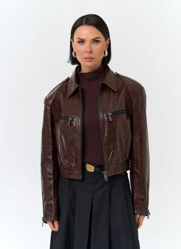 Короткая куртка из натуральной кожи